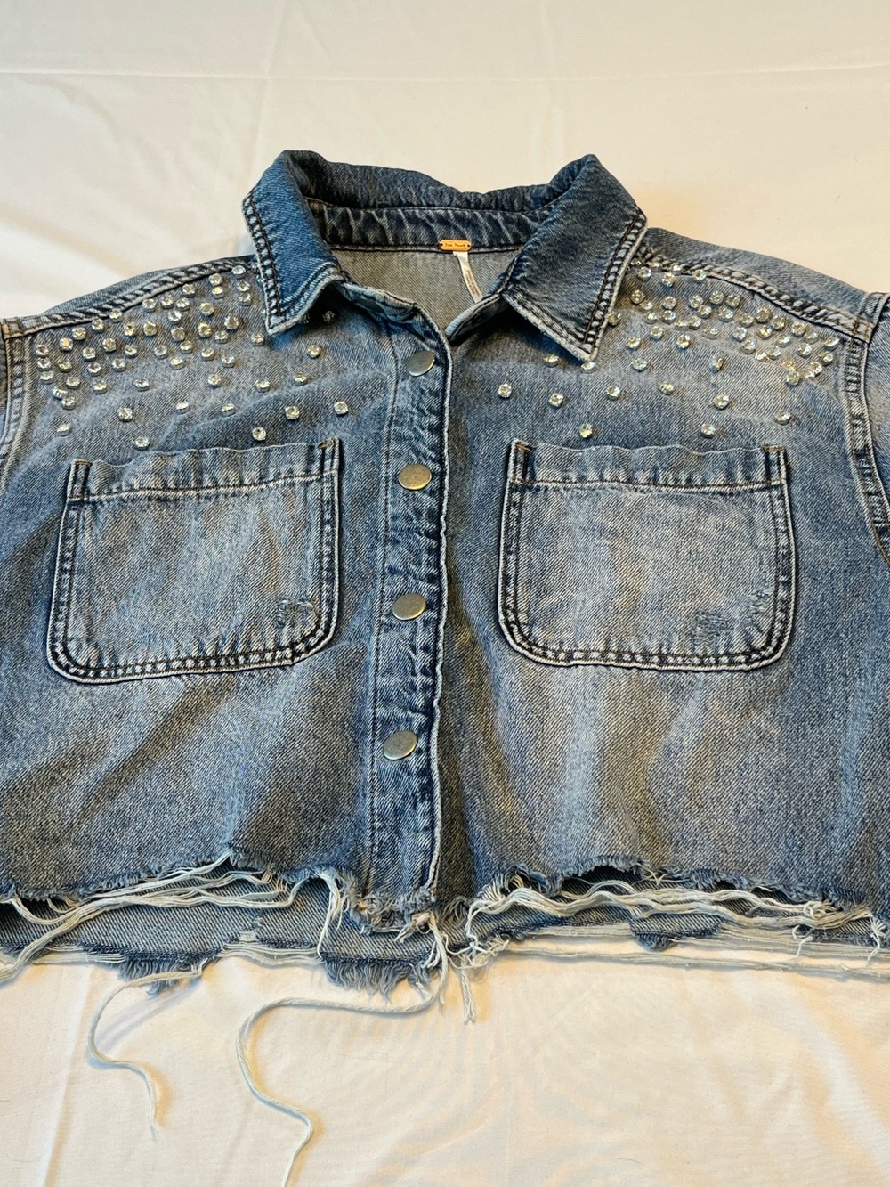 Free People Karolina Rhinestone Cropped Denim Jacket XS Distressed Raw Hem
